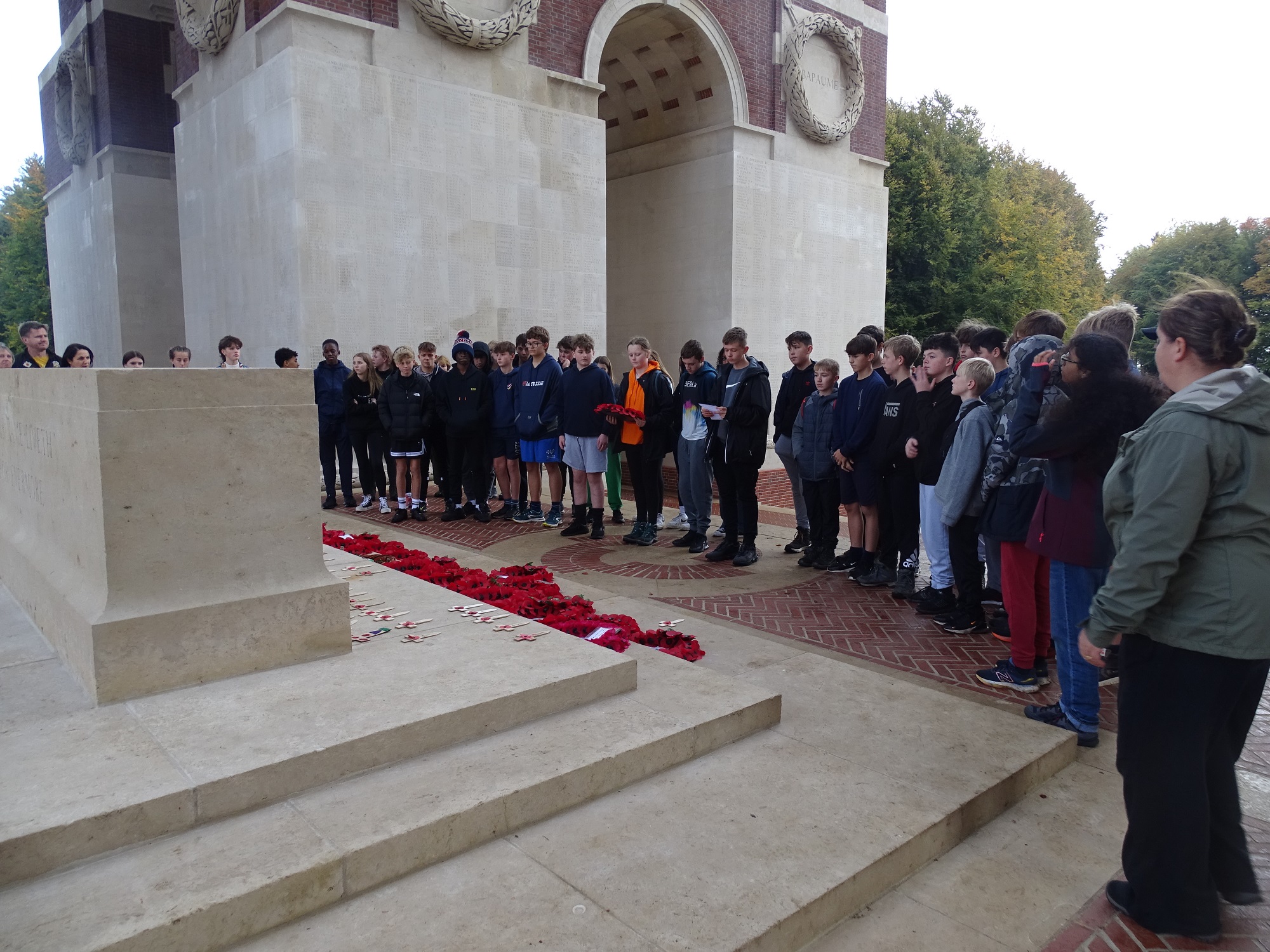 Third Year pupils pay their respects during their Battlefields trip